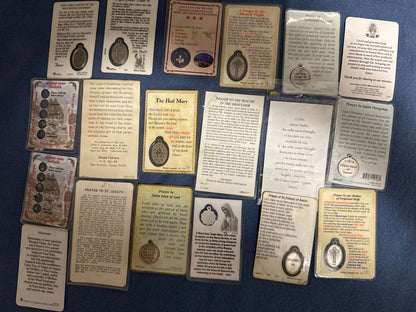 Laminated Holy Cards 2 - Lot of 19 cards with medals