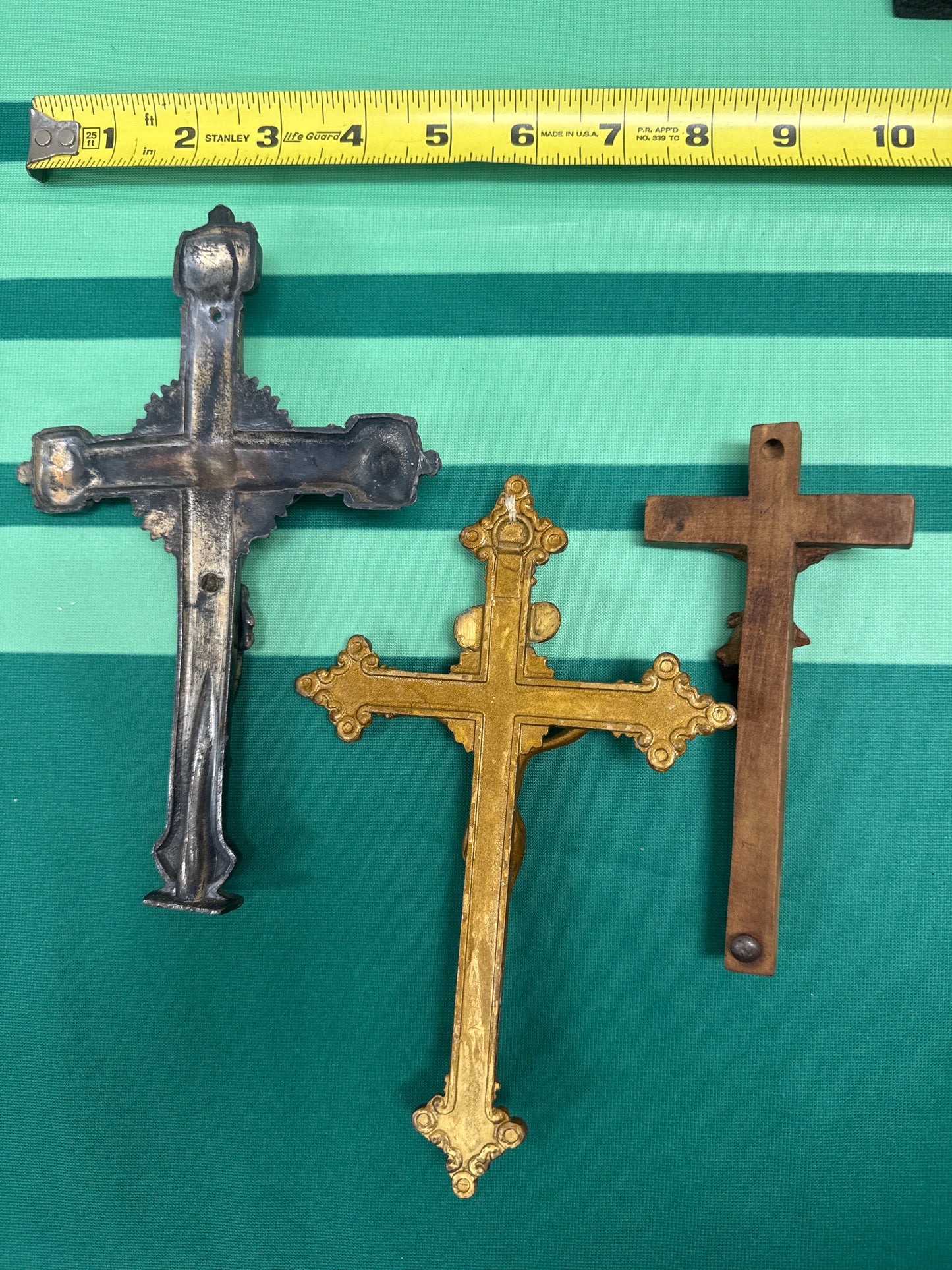 Crucifix 20 - lot of 3 antique 2 metal 1 wood