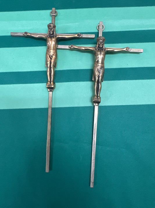 Crucifix 49 - lot of 2 brass 10”x5”