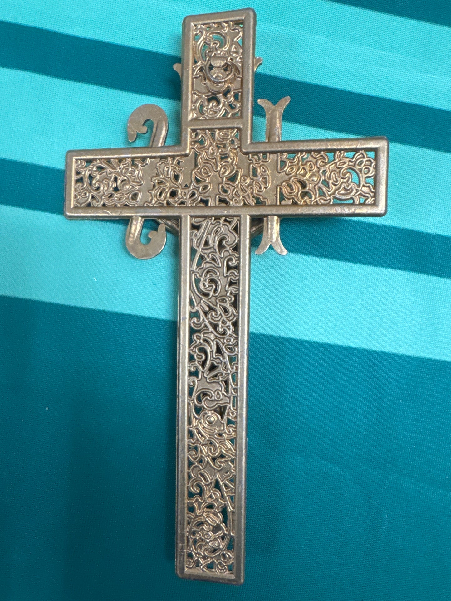 Crucifix 17 - lighter brass 9”x5”