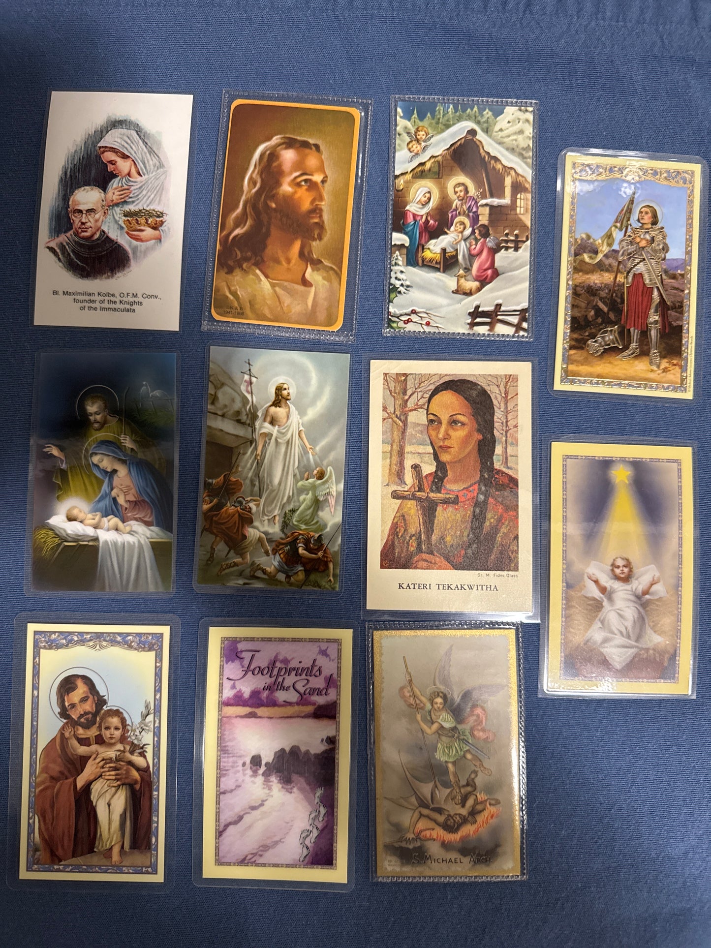 Laminated Holy Cards 11 - Lot of 11, various saints and prayers, see pictures